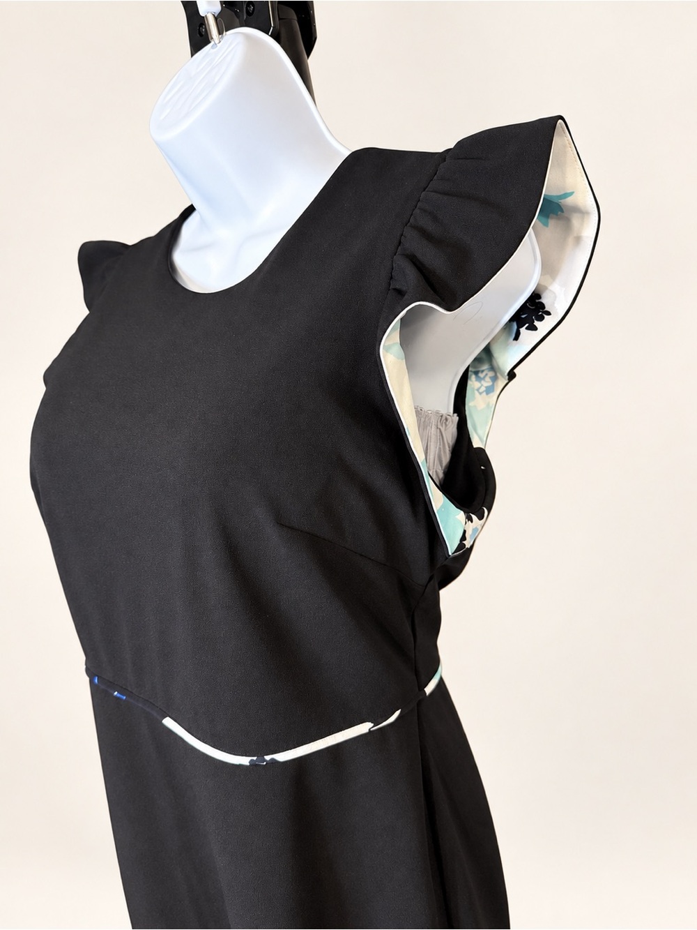 Calvin Klein Black Midi Sheath Dress with Flutter Sleeves - Picture 4 of 9